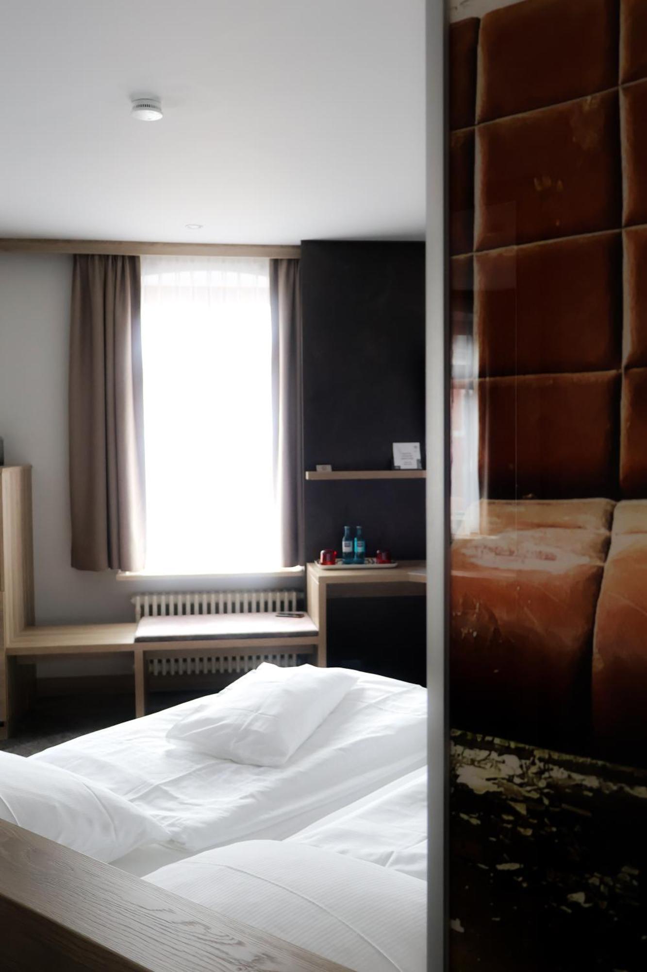 Alexxanders Hotel & Boardinghouse, Restaurant Chemnitz Oda fotoğraf